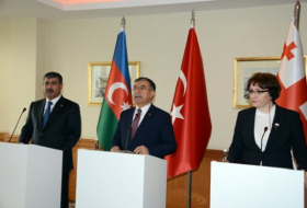 Министры обороны Азербайджана, Турции и Грузии встретятся в Батуми